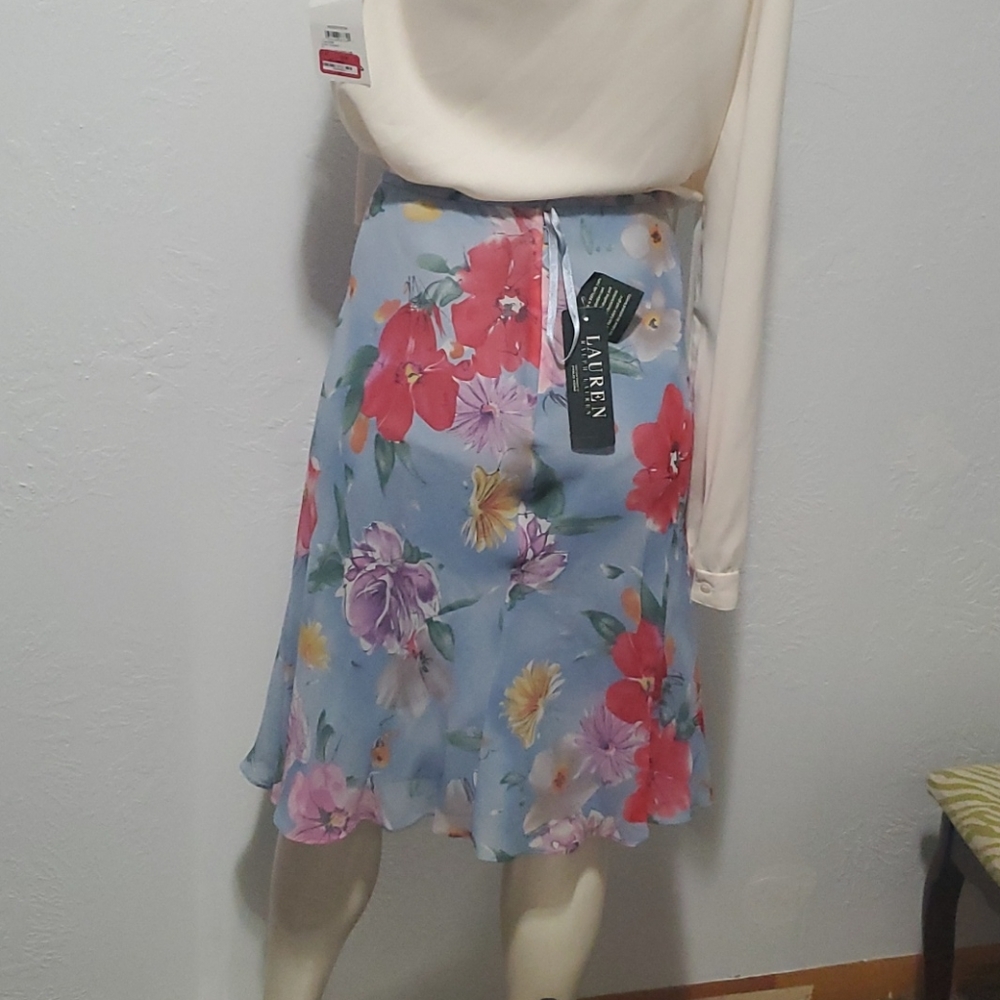 Lauren Ralph Lauren Light Blue Floral Midi Skirt - Picture 3 of 5